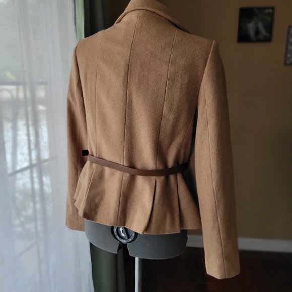 LTD Chic Tan Women's Wool Short Jacket with Button Closure and Belt Size Large - Picture 6 of 11